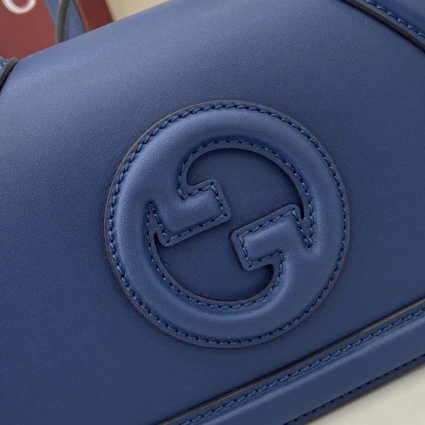 GG Emblem large tote bag - Image 6