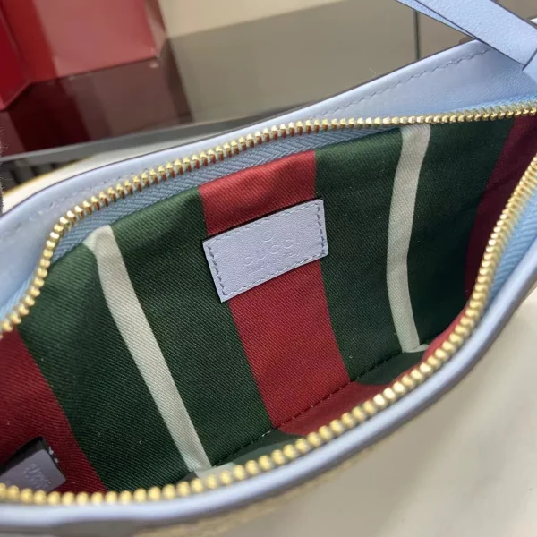 GG Emblem small shoulder bag - Image 10