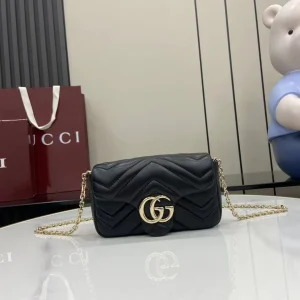 GG Marmont mini shoulder bag