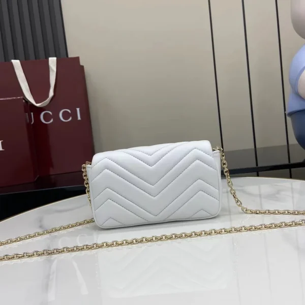 GG Marmont mini shoulder bag in white leather - Image 5