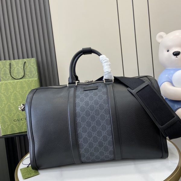 GG Supreme Medium Duffle Bag - Image 2