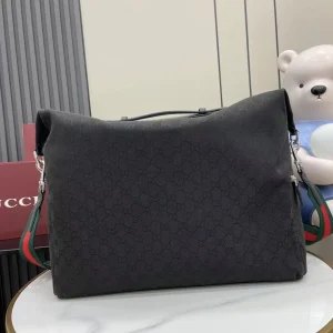 GG canvas medium duffle bag