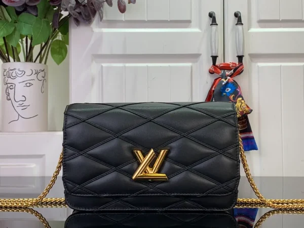 GO-14 GM Malletage Leather  Handbags