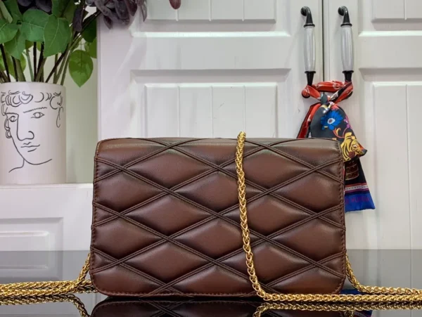 GO-14 MM Malletage Leather Bag - Image 10