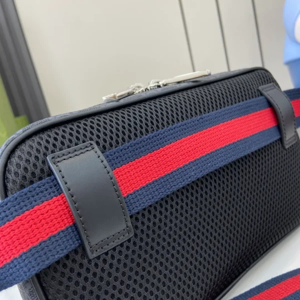 GUCCI Gg Black Belt Bag - Image 6