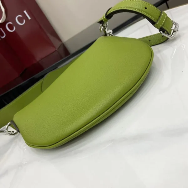 Gucci B small bag in Green Leather - Image 8