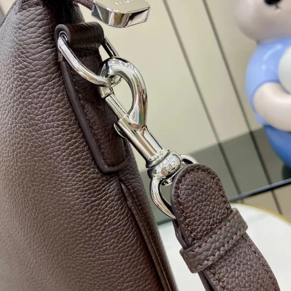 Gucci B small bag in dark brown leather - Image 13