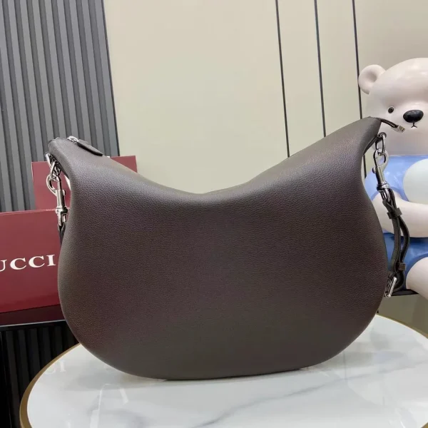 Gucci B small bag in dark brown leather - Image 4