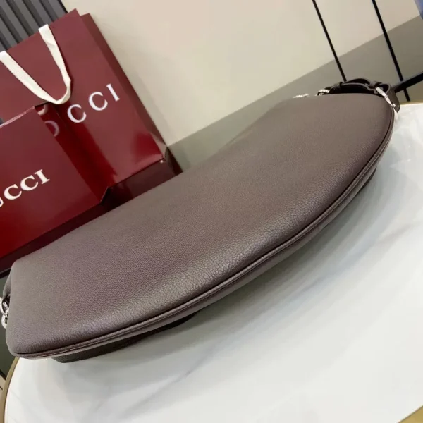 Gucci B small bag in dark brown leather - Image 7