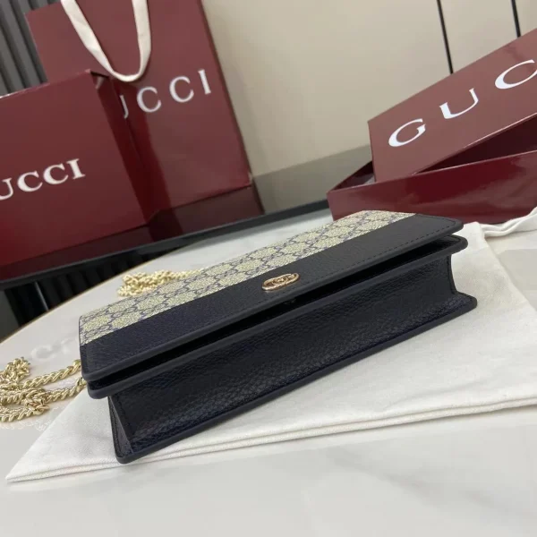 Gucci Cross-body Bags for Women - Image 5