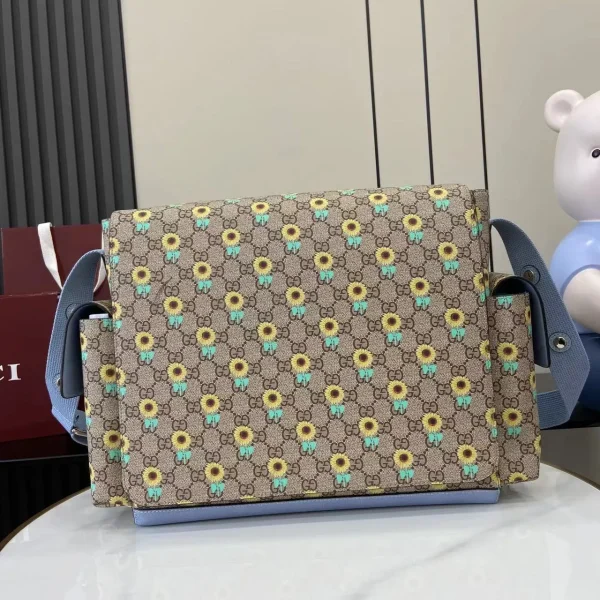 Gucci Diaper Bags - Image 5