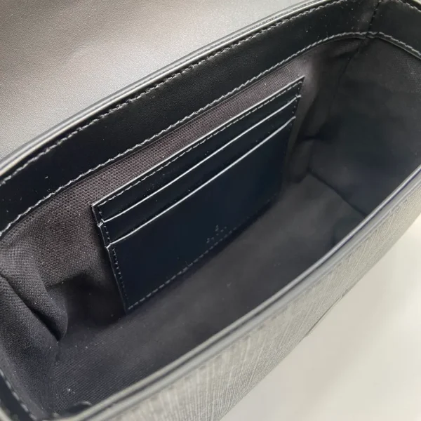 Gucci GG Supreme Messenger Bag - Image 11
