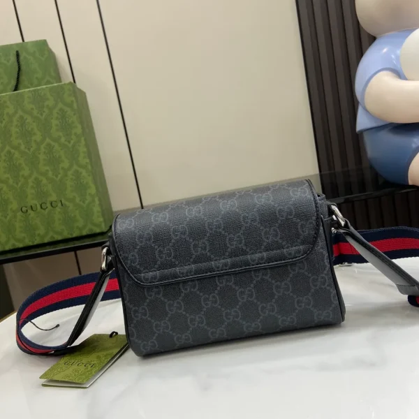 Gucci GG Supreme Messenger Bag