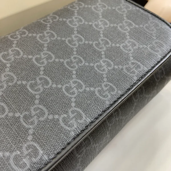 Gucci GG Supreme Messenger Bag - Image 7