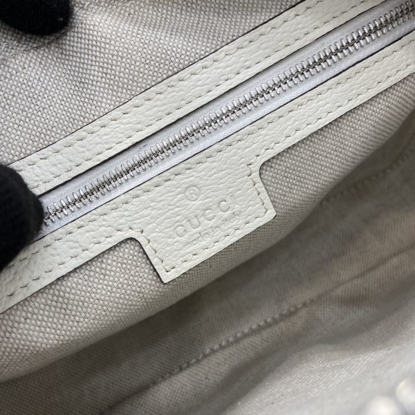 Gucci Gg Supreme Crossbody Bag - Image 10