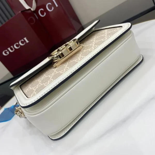 Gucci Horsebit small shoulder bag in White Leather - Image 6
