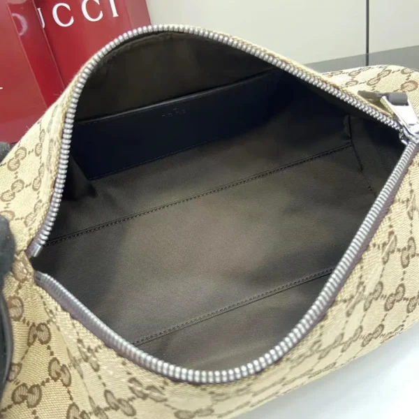 Gucci Pouches for Men - Image 9