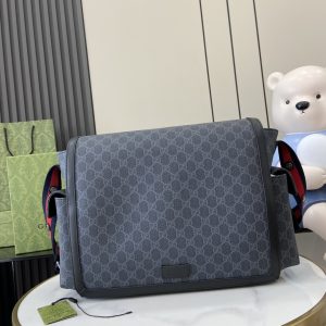 Gucci Pre-Owned GG Supreme Shoulder Bag