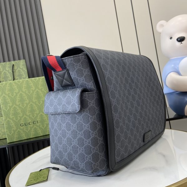 Gucci Pre-Owned GG Supreme Shoulder Bag - Image 3