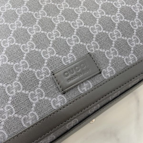 Gucci Pre-Owned GG Supreme Shoulder Bag - Image 6