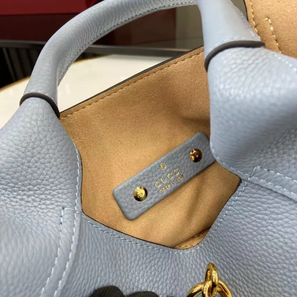 Gucci Softbit medium top handle bag in Grey Leather - Image 10