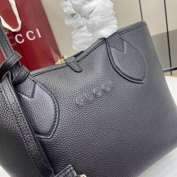 Gucci Totissima small reversible tote bag in black leather - Image 6