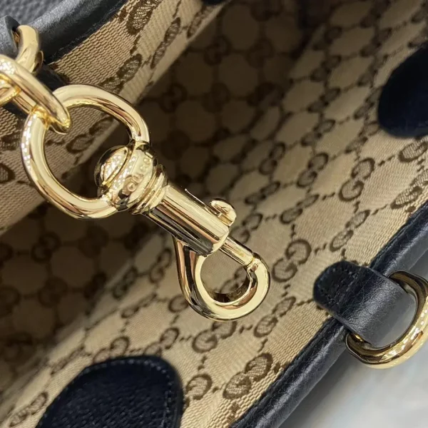 Gucci Totissima small reversible tote bag in black leather - Image 9