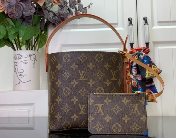 Handbags and Small Leather Goods Valentine's Day Gifts - Image 4