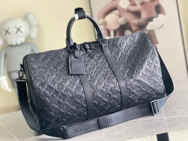 Keepall Bandoulière 50 Monogram Shadow Leather