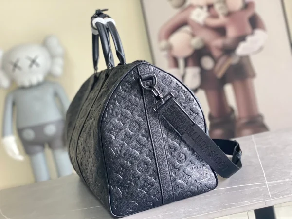 Keepall Bandoulière 50 Monogram Shadow Leather - Image 4