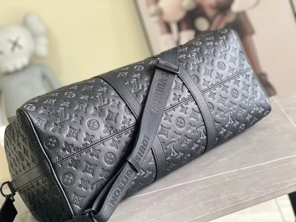 Keepall Bandoulière 50 Monogram Shadow Leather - Image 6