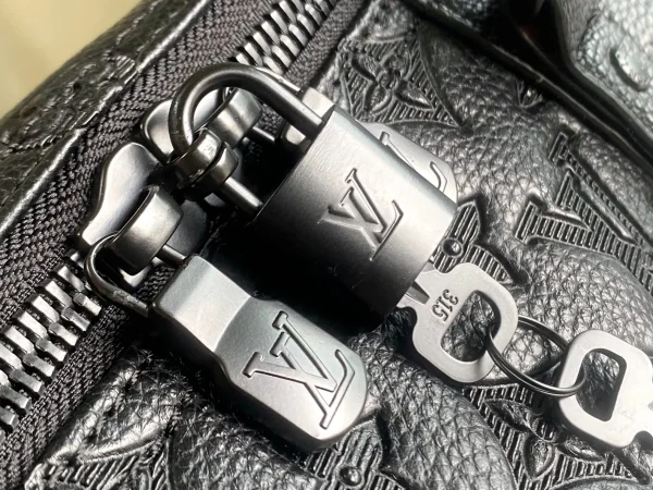 Keepall Bandoulière 50 Monogram Shadow Leather - Image 8