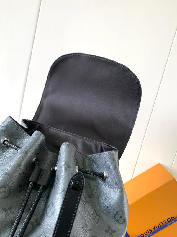 LOUIS VUITTON Damier Graphite Christopher MM Back Pack Black - Image 4