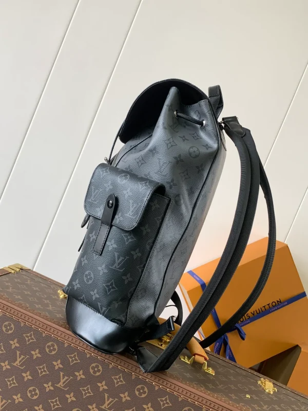 LOUIS VUITTON Damier Graphite Christopher MM Back Pack Black - Image 8