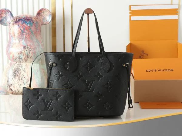 LOUIS VUITTON Empreinte Monogram Giant Neverfull MM Black