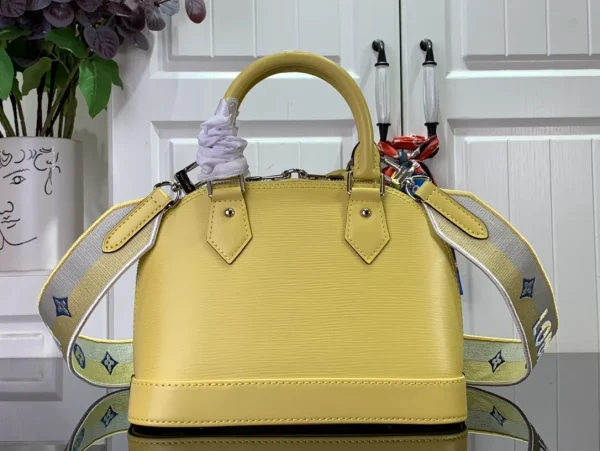 LOUIS VUITTON Epi ALMA BB 2WAY bag - Image 4