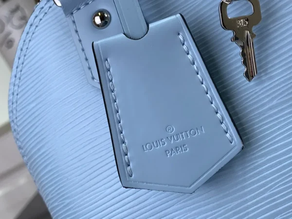 LOUIS VUITTON Epi Jacquard Alma BB Bleu Nuage - Image 2