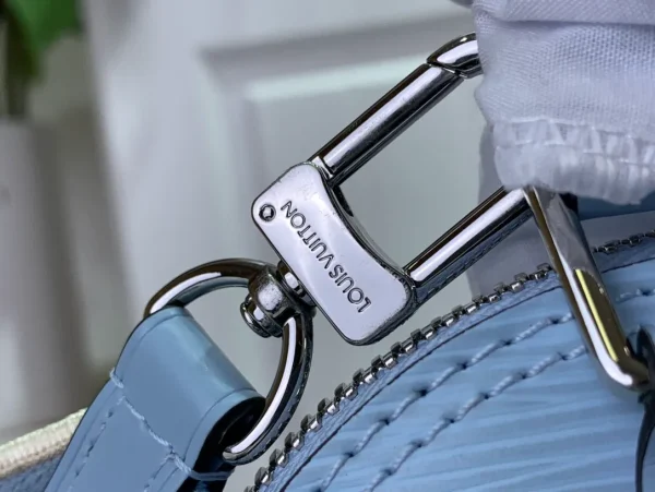 LOUIS VUITTON Epi Jacquard Alma BB Bleu Nuage - Image 3