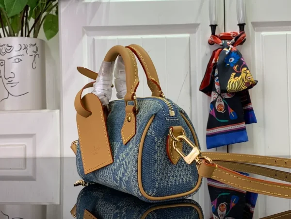 LOUIS VUITTON SPEEDY 18 BANDOULIERE DAMIER DENIM 3D BLUE DENIM - Image 4