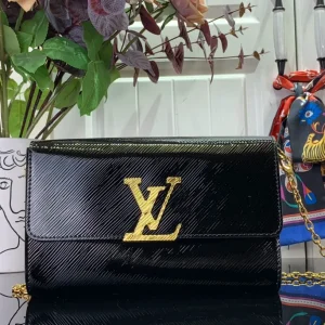 LOUIS VUITTON Women Bag