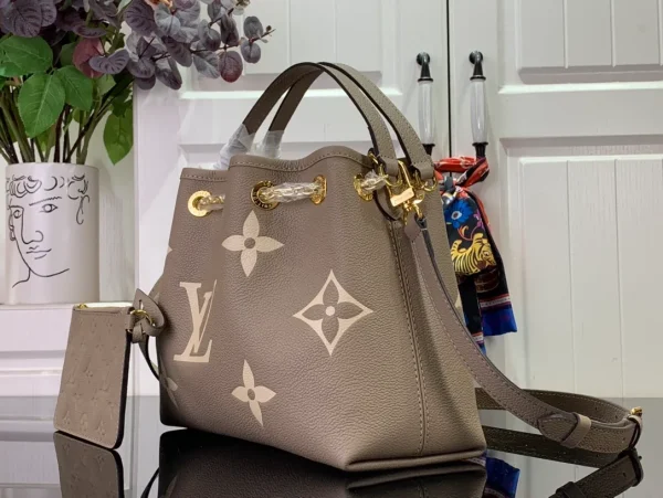 LV Bundle Bicolor Monogram Empreinte Leather - Image 4