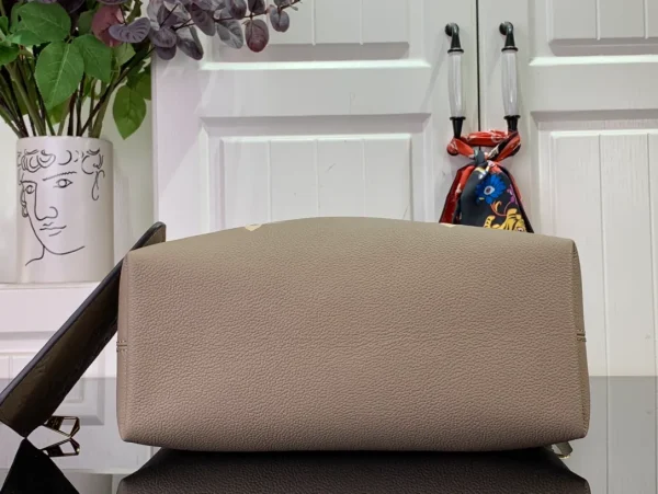 LV Bundle Bicolor Monogram Empreinte Leather - Image 6