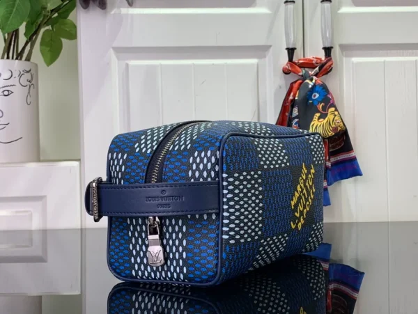 Locker Dopp Kit Damier bag - Image 2