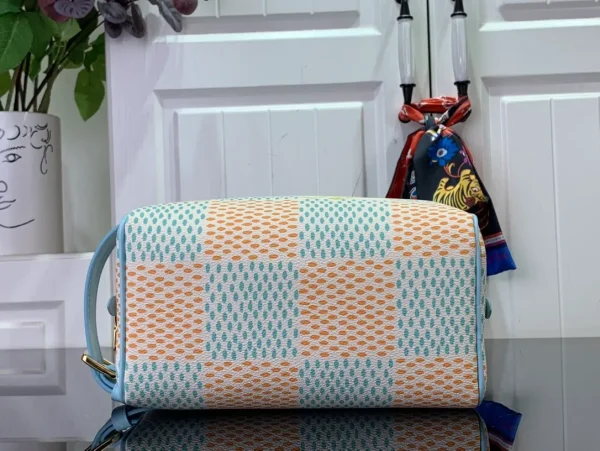 Locker Dopp Kit Damier bag - Image 5