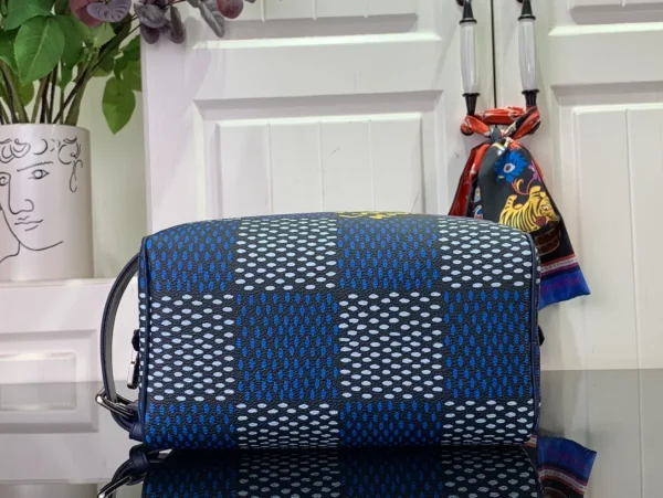 Locker Dopp Kit Damier bag - Image 4