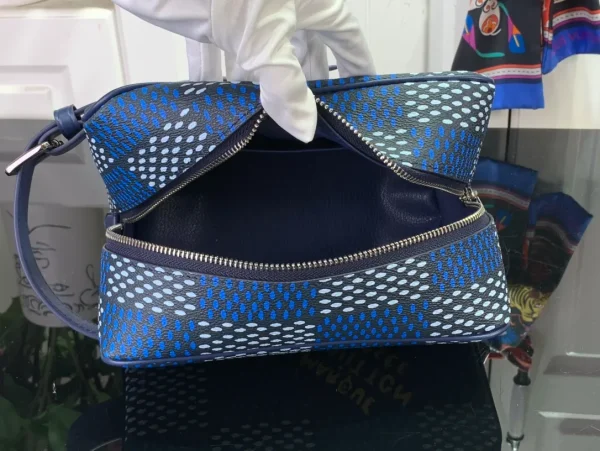 Locker Dopp Kit Damier bag - Image 7