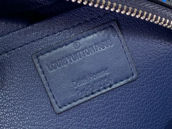 Locker Dopp Kit Damier bag - Image 8