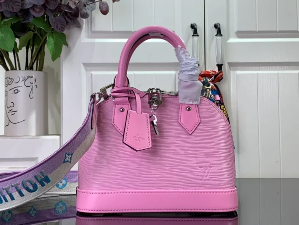 Louis Vuitton Alma BB Bags