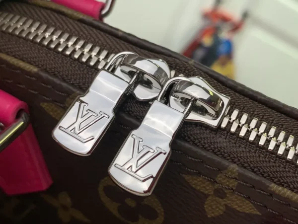 Louis Vuitton Alma Handbag Pink - Image 3