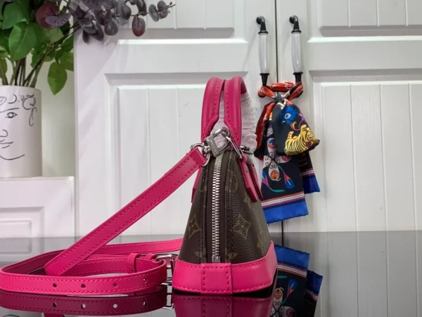 Louis Vuitton Alma Handbag Pink - Image 5